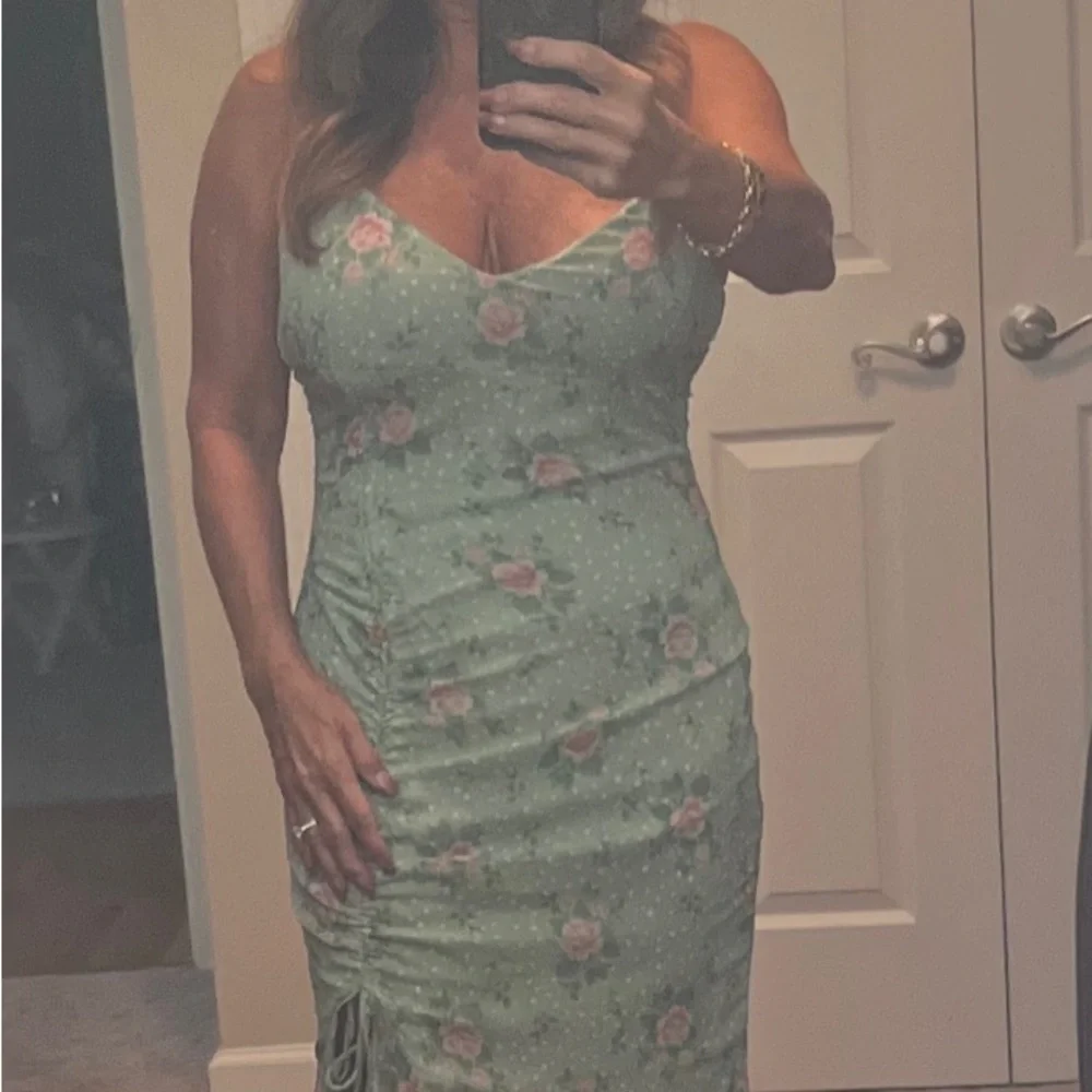Floral Green Maxi Dress - Picture 15 of 16